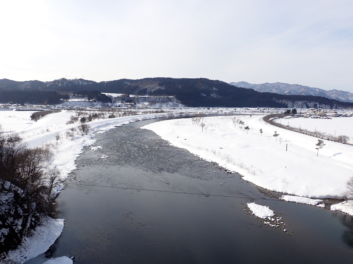 丸山大橋から下流（湯沢） 2022.1.25